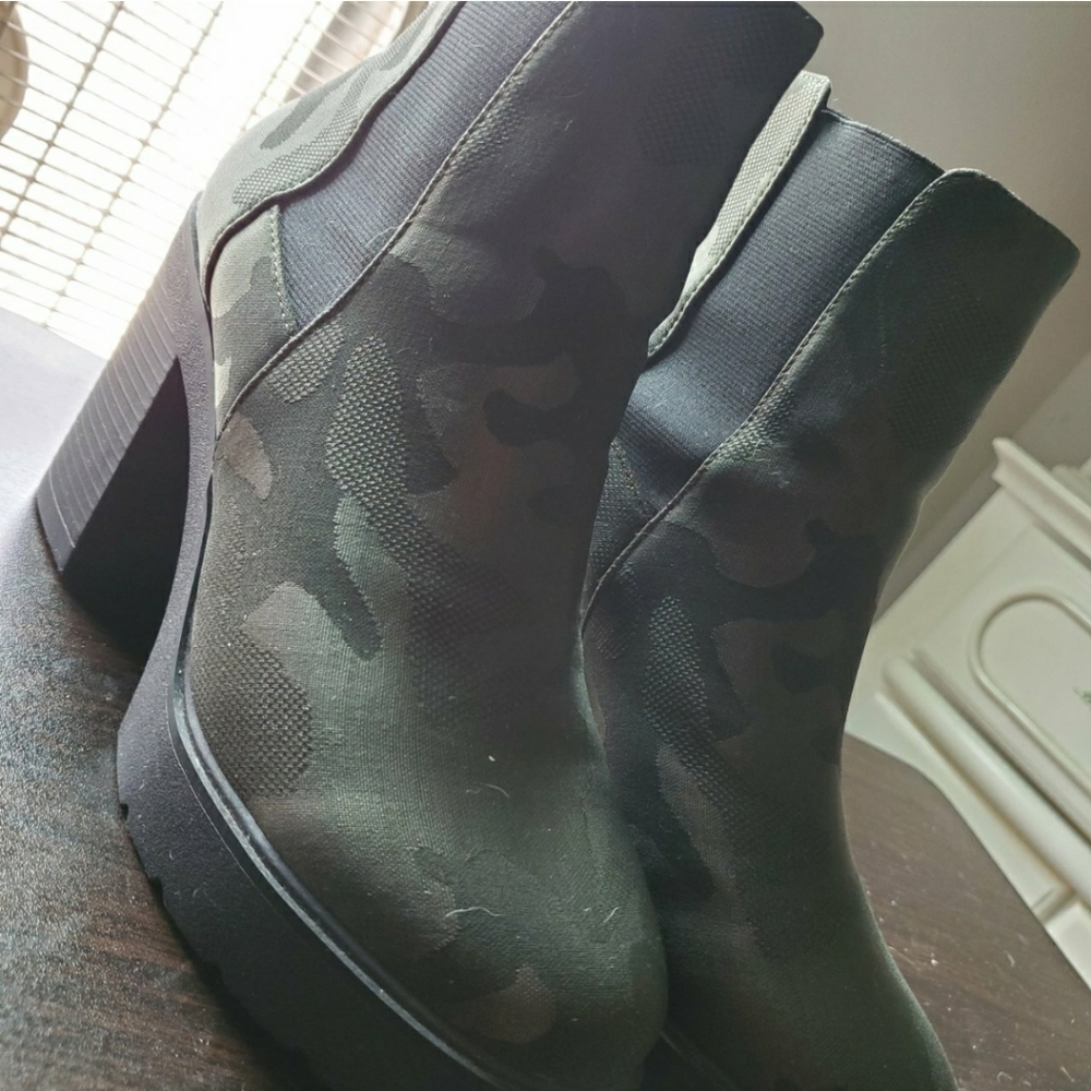 Camouflage / Camo Heels